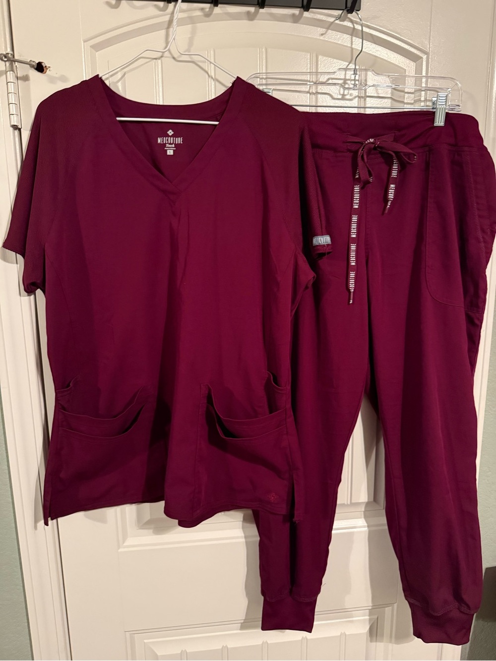 Med Couture Touch Large top, Petite Large Jogger